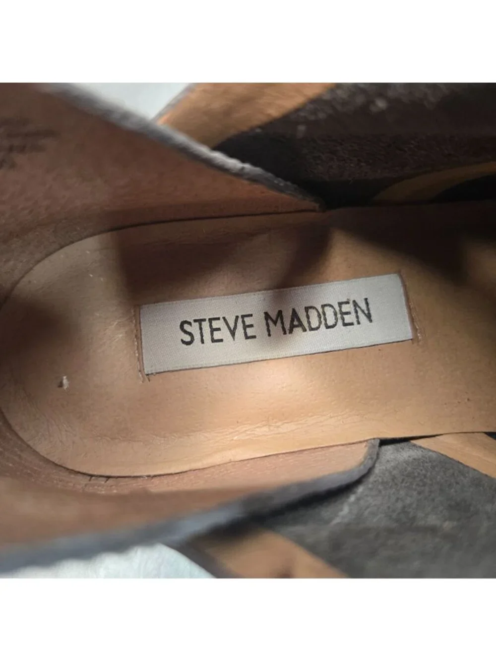 Steve Madden Ankle Booties Size 7 Gray Distressed Leather Low Heel Western Boots